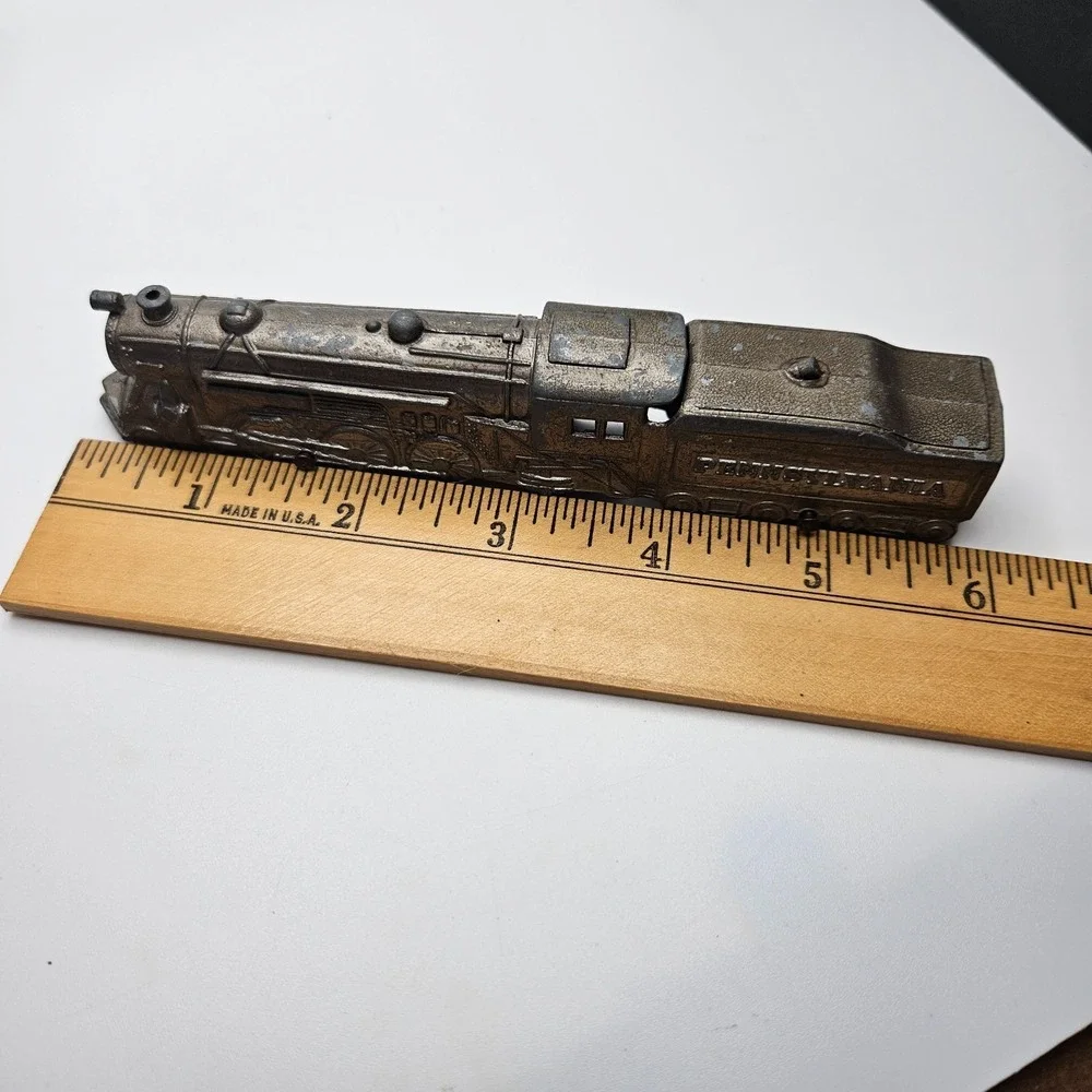 Vintage Tootsietoy‎ Pennsylvania Railroad Steam Locomotive Diecast Train USA